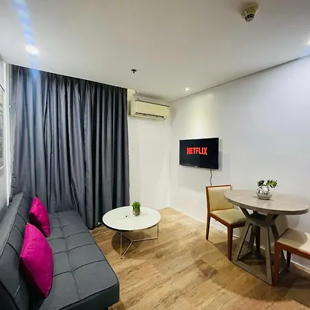 Bed and Breakfast Folks Hub